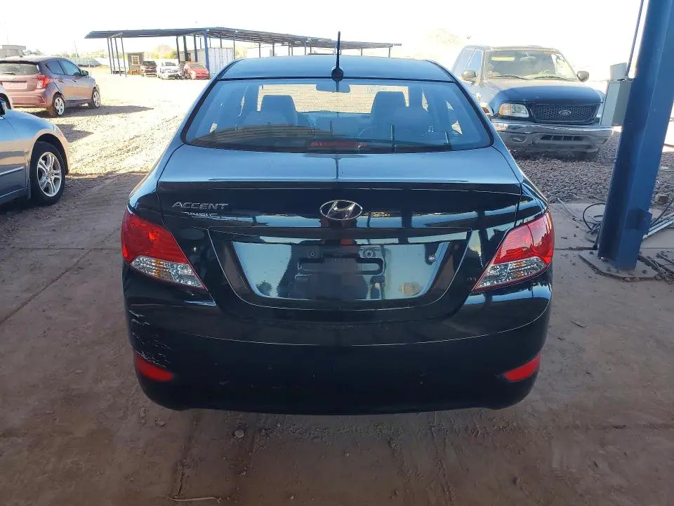 2012 HYUNDAI ACCENT GLS  