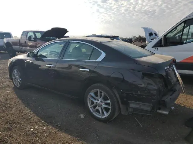 2010 NISSAN MAXIMA S  