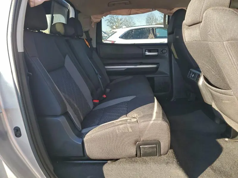 2014 TOYOTA TUNDRA CREWMAX SR5  