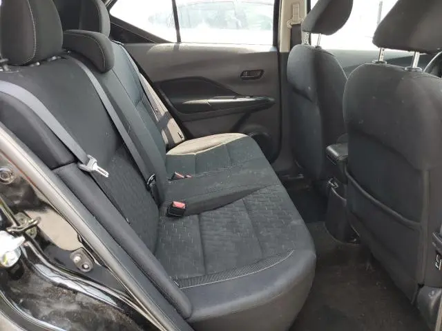 2022 NISSAN KICKS S  
