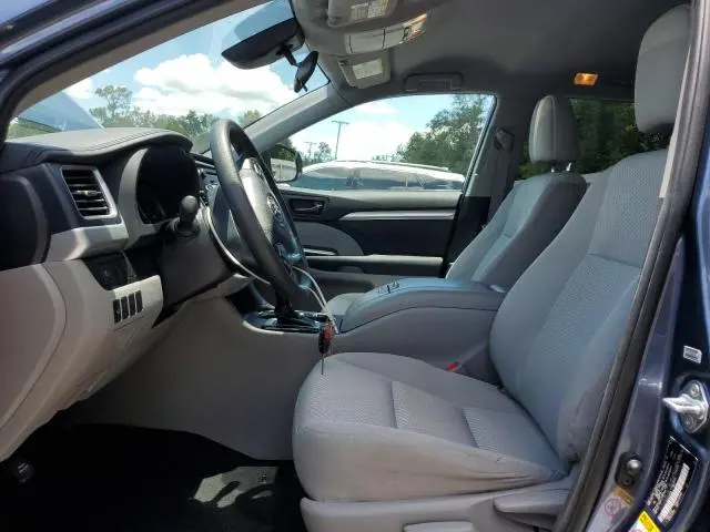 2019 TOYOTA HIGHLANDER LE  