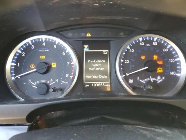 2018 TOYOTA HIGHLANDER LE  