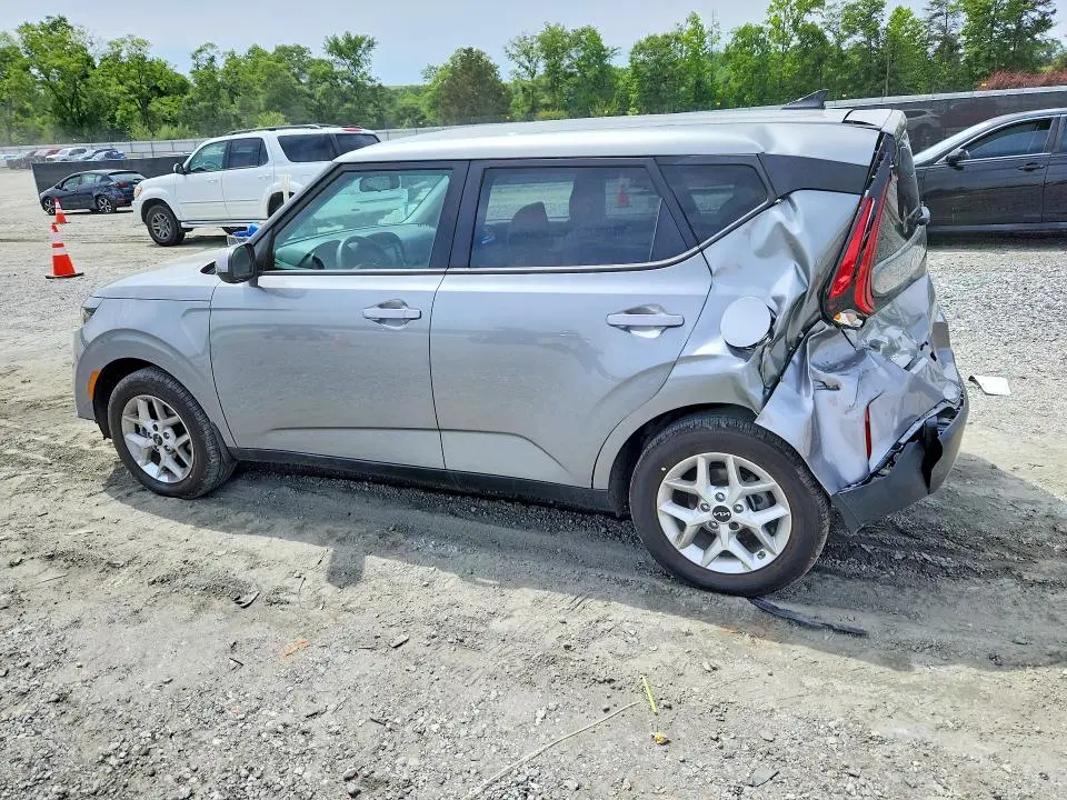 2025 KIA SOUL LX  