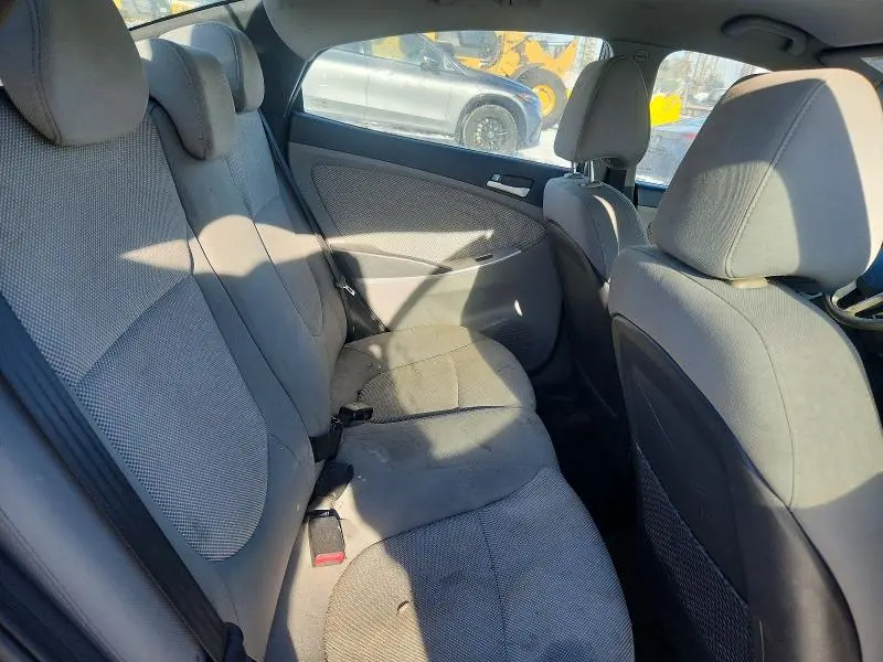 2012 HYUNDAI ACCENT GLS  