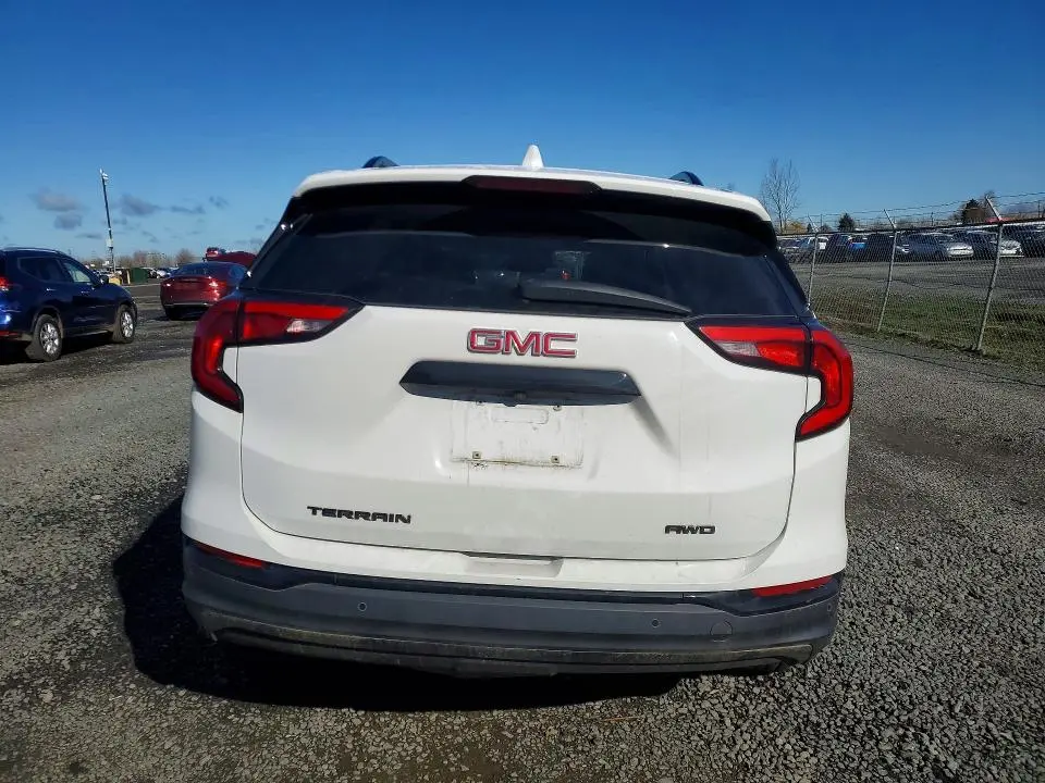 2021 GMC TERRAIN SLT  