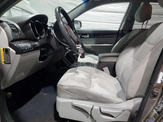 2011 KIA SORENTO BASE  