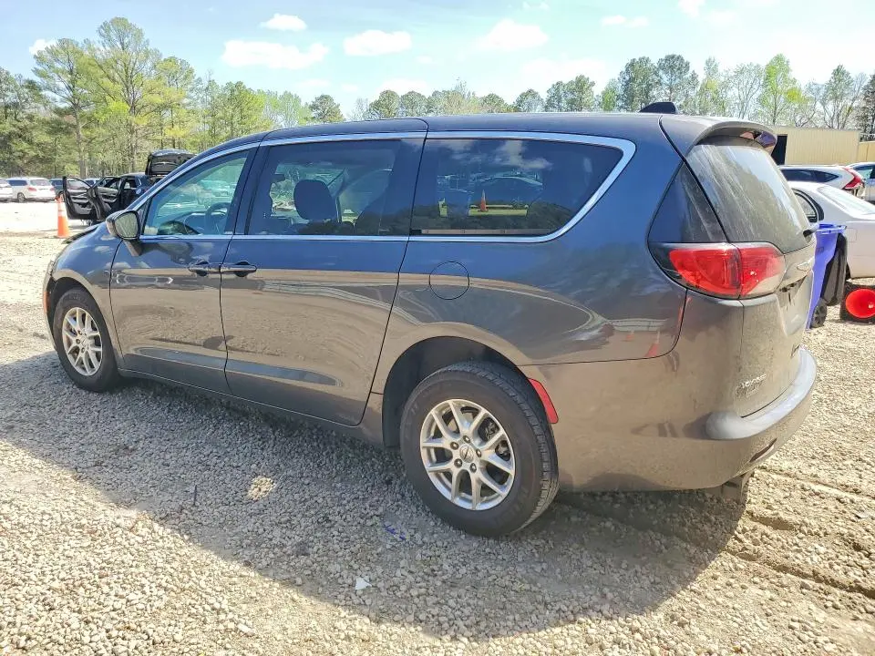 2022 CHRYSLER VOYAGER LX  