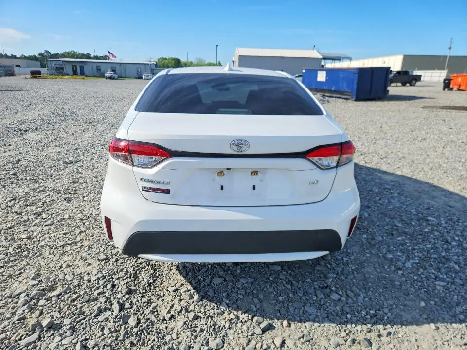 2022 TOYOTA COROLLA LE  