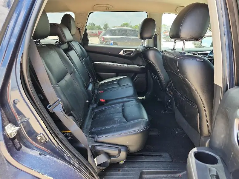 2015 NISSAN PATHFINDER SL  