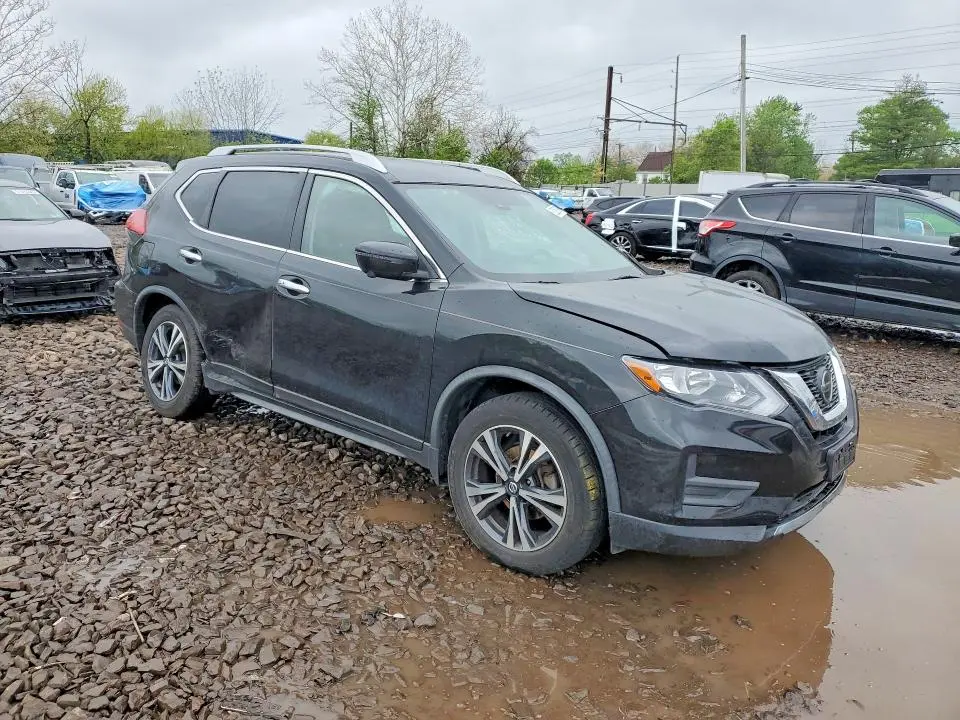 2020 NISSAN ROGUE SV  