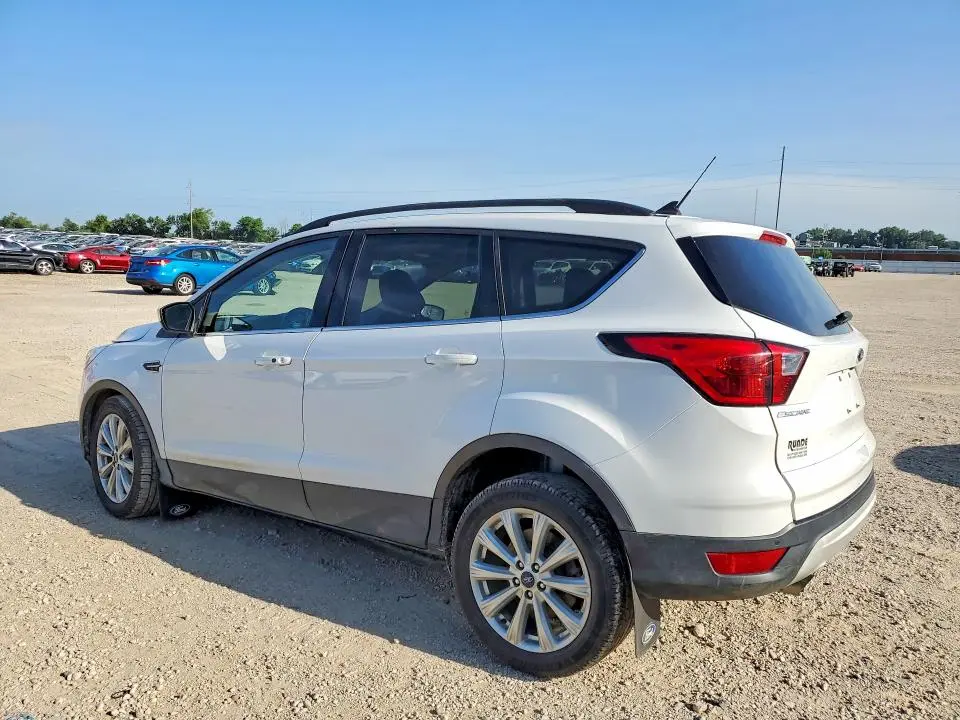 2019 FORD ESCAPE SEL  