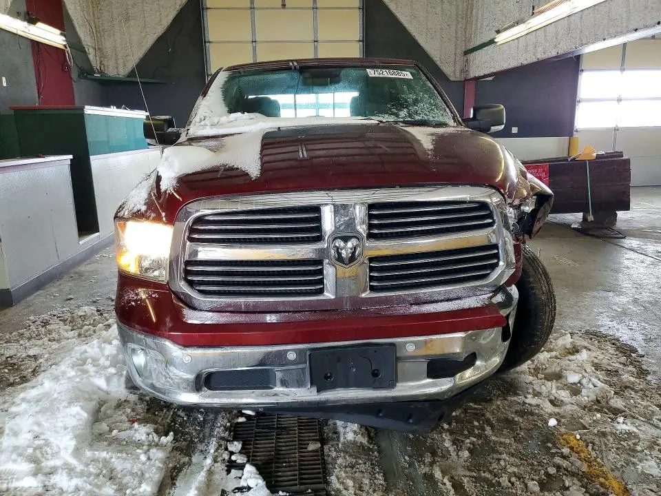 2017 RAM 1500 SLT  