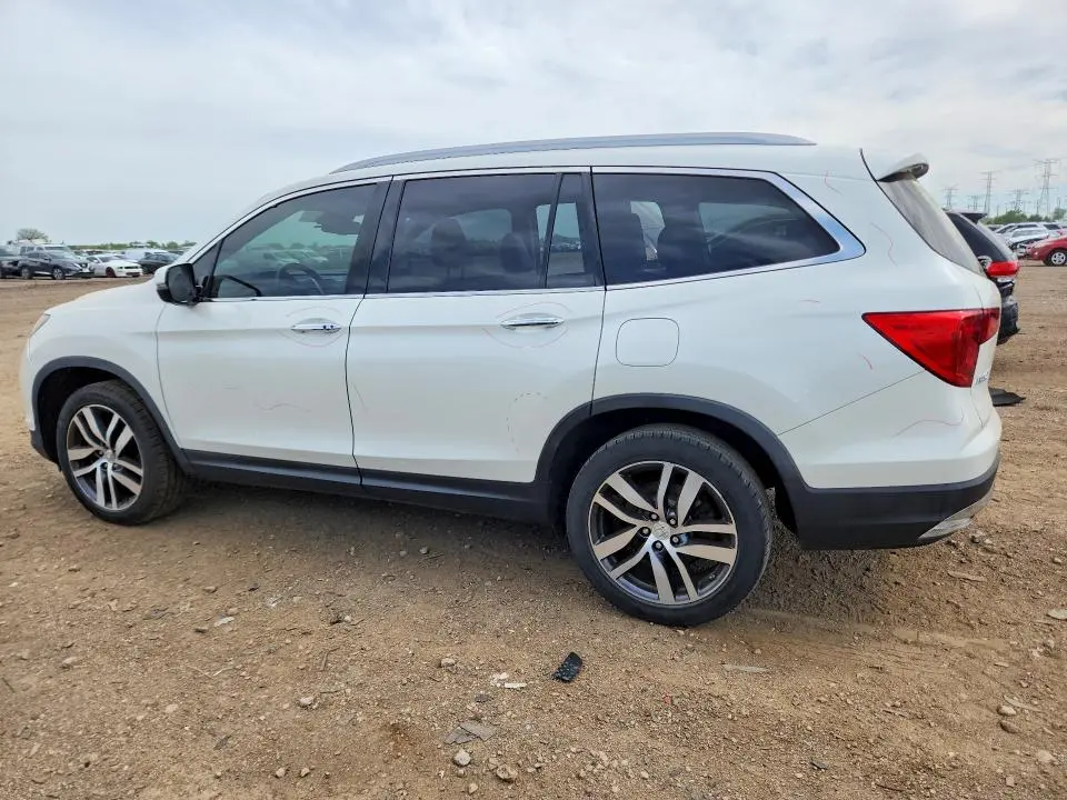 2017 HONDA PILOT TOURING  