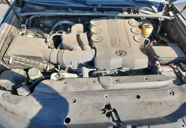 2018 TOYOTA 4RUNNER SR5  