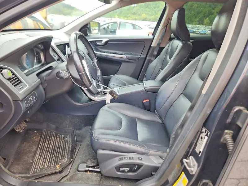 2015 VOLVO XC60 T6 PLATINUM  