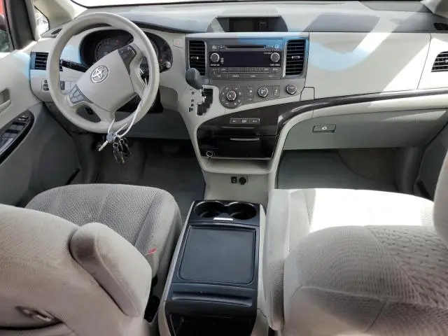 2012 TOYOTA SIENNA LE