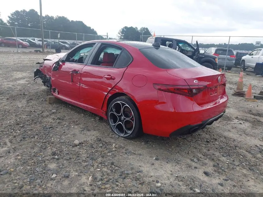 2022 ALFA ROMEO GIULIA VELOCE TI RWD