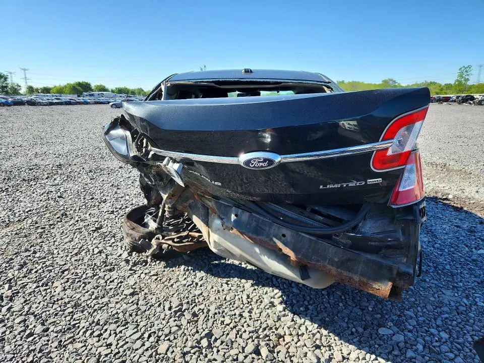 2010 FORD TAURUS LIMITED  