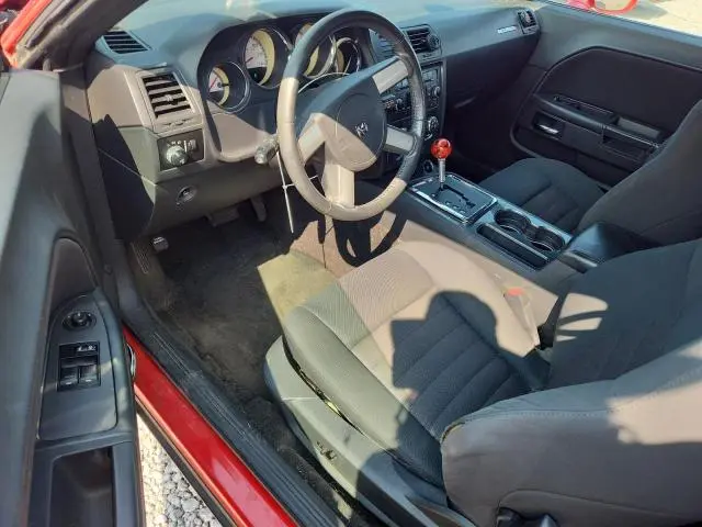 2010 DODGE CHALLENGER SE  