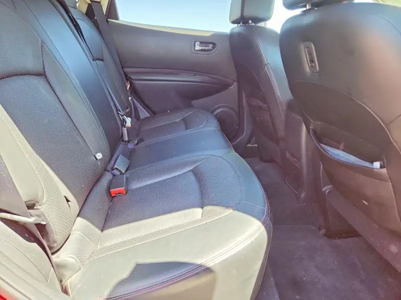 2011 NISSAN ROGUE S  