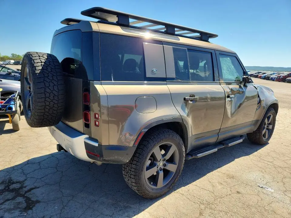 2024 LAND ROVER DEFENDER 110 S  