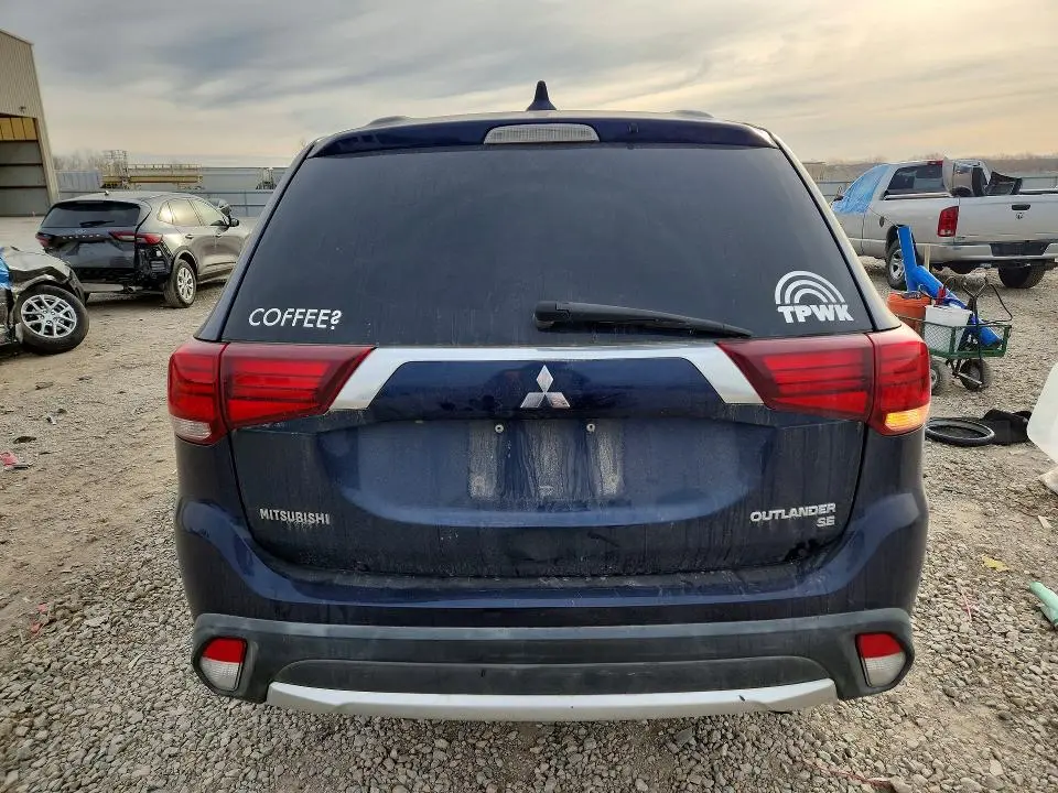 2017 MITSUBISHI OUTLANDER SE  