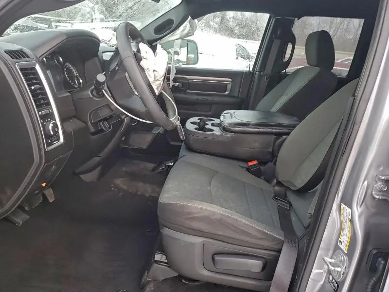 2021 RAM 1500 CLASSIC SLT  