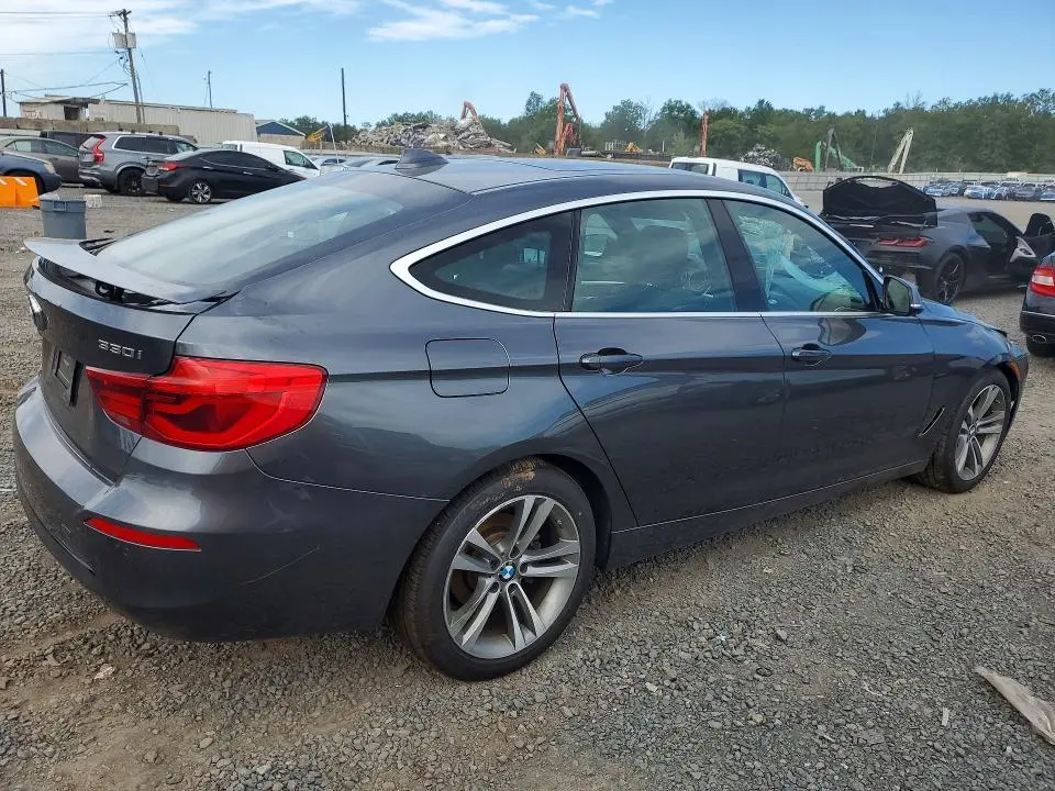 2017 BMW 330 XIGT  