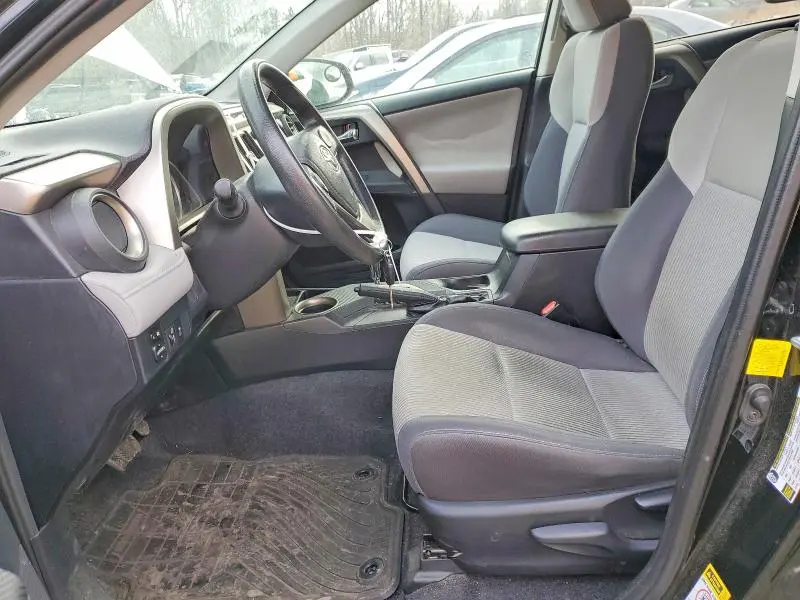 2014 TOYOTA RAV4 XLE  