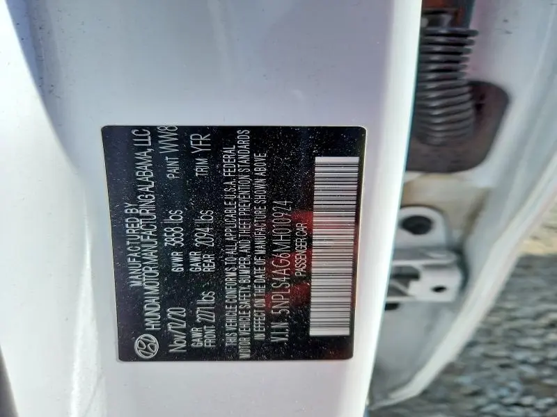 2021 HYUNDAI ELANTRA SEL  