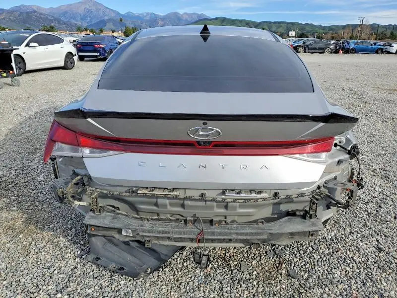 2023 HYUNDAI ELANTRA SEL  