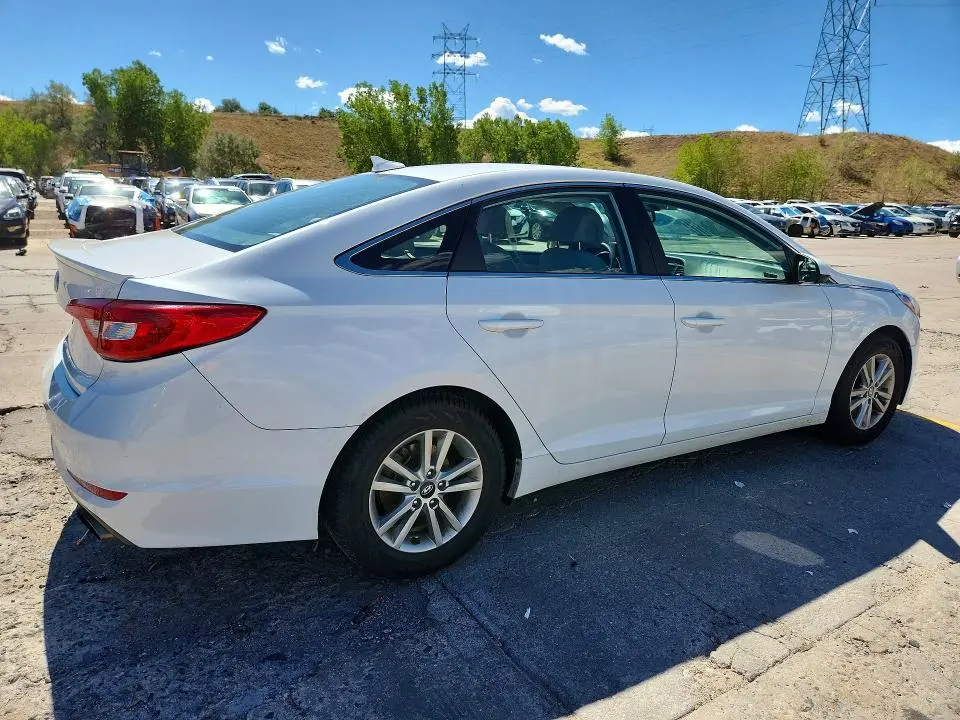 2016 HYUNDAI SONATA SE  