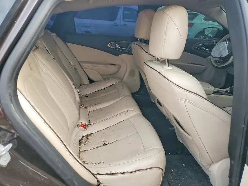 2015 CHRYSLER 200 C  