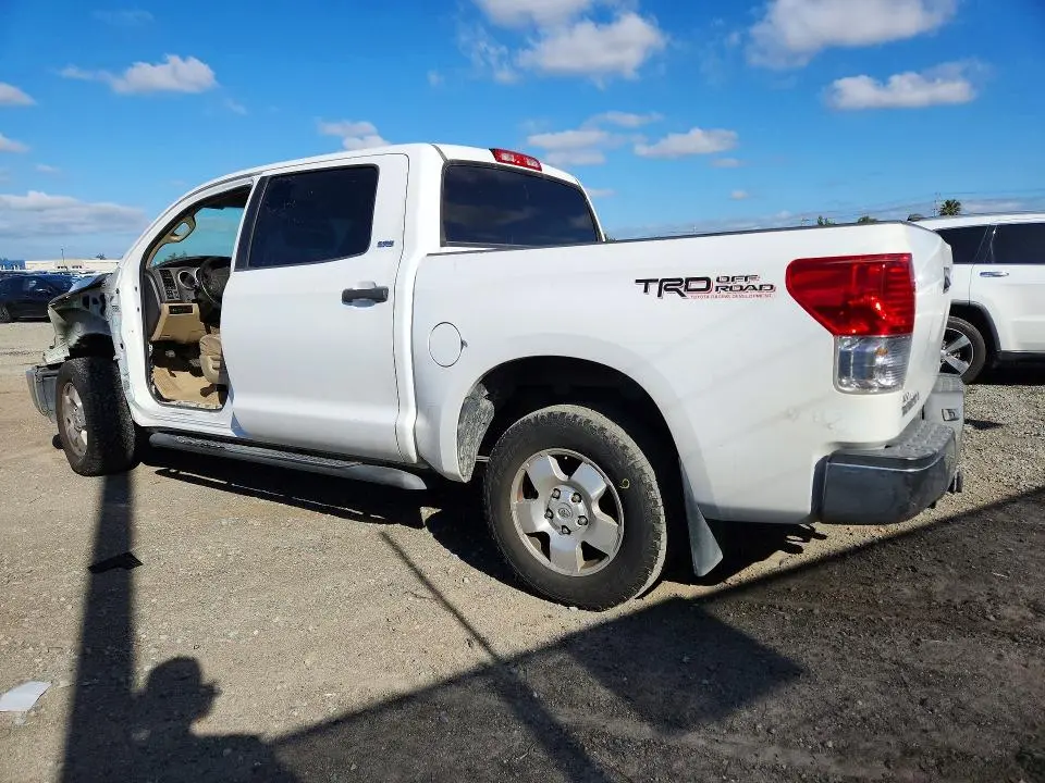 2010 TOYOTA TUNDRA CREWMAX SR5  