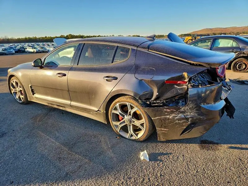 2021 KIA STINGER GT2  