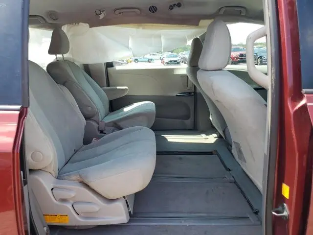 2011 TOYOTA SIENNA BASE  