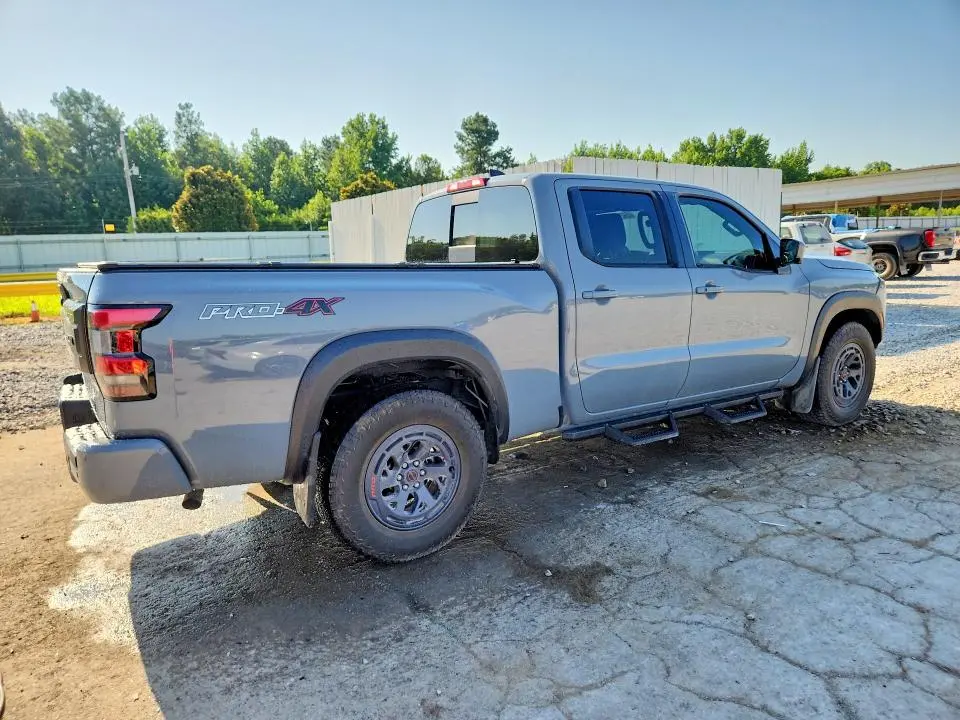 2025 NISSAN FRONTIER PRO-4X  