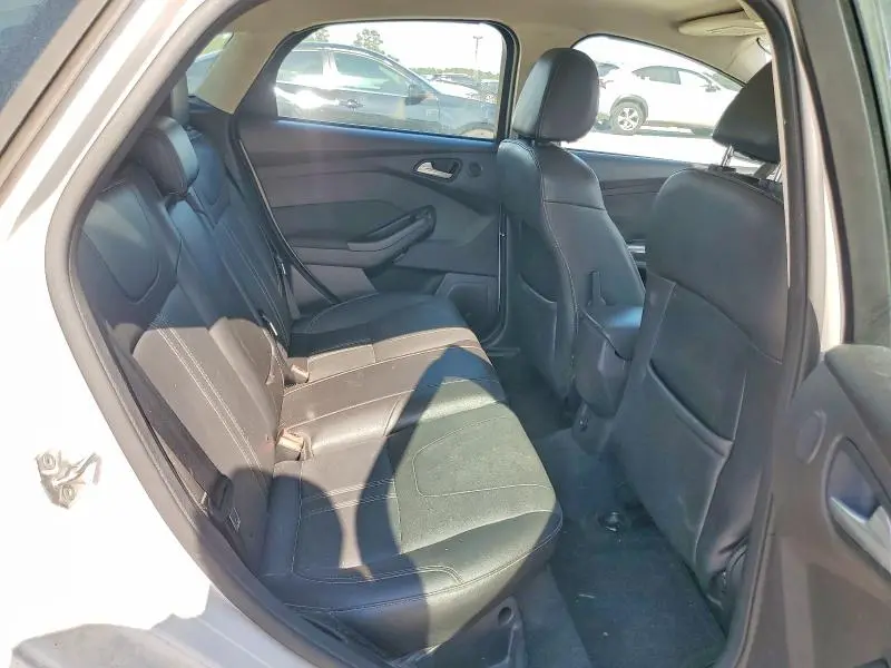 2014 FORD FOCUS TITANIUM  