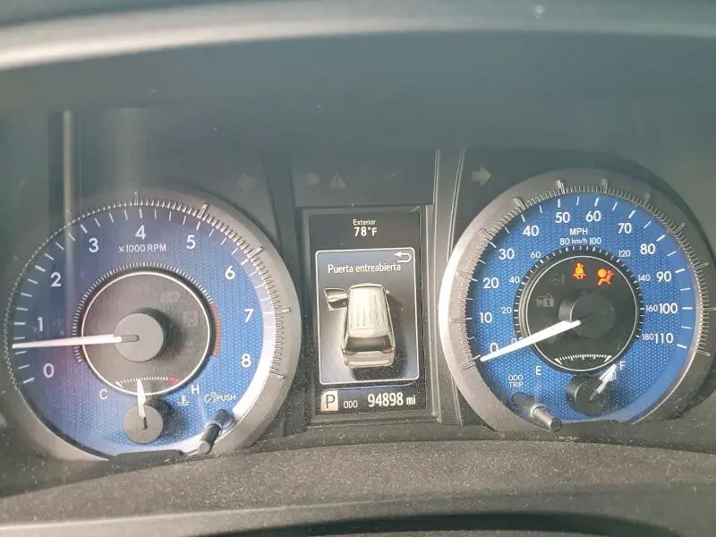 2016 TOYOTA SIENNA XLE PREMIUM 8-PASSENGER  