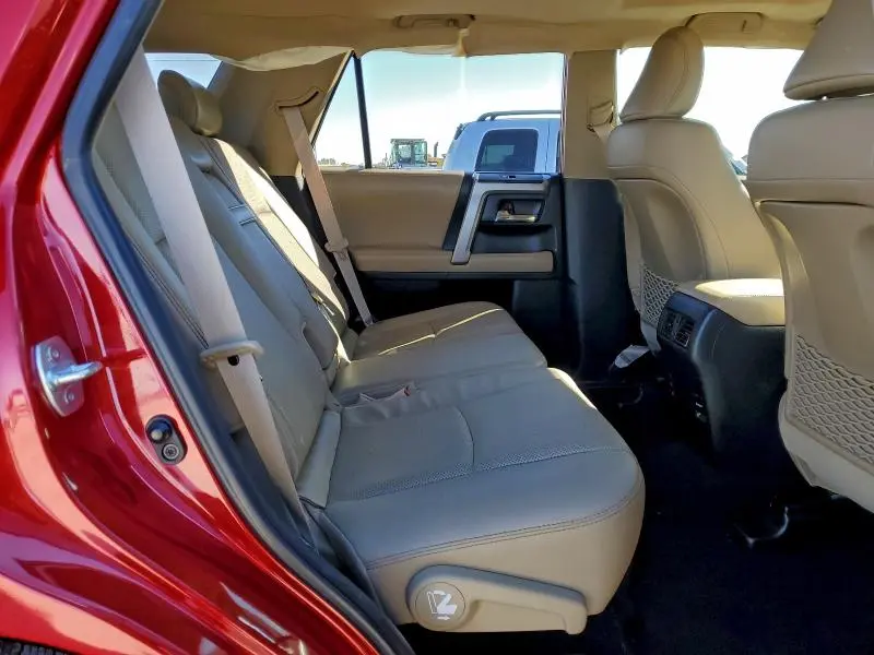 2016 TOYOTA 4RUNNER SR5  