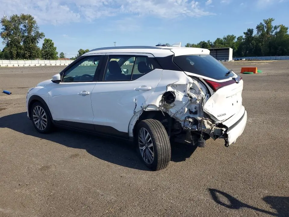 2021 NISSAN KICKS SV  