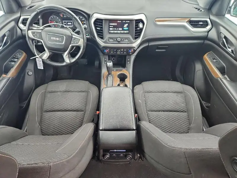 2017 GMC ACADIA SLE  