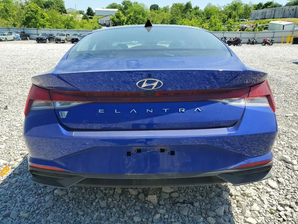 2022 HYUNDAI ELANTRA SEL  