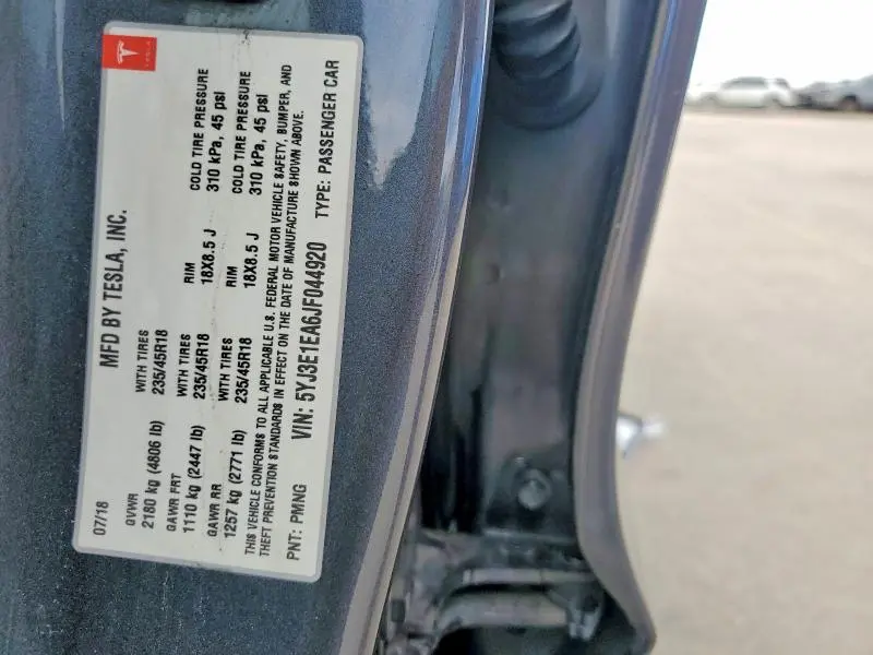 2018 TESLA MODEL 3   
