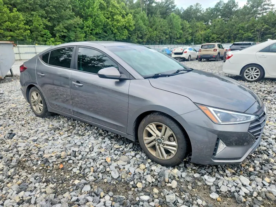 2019 HYUNDAI ELANTRA SEL  