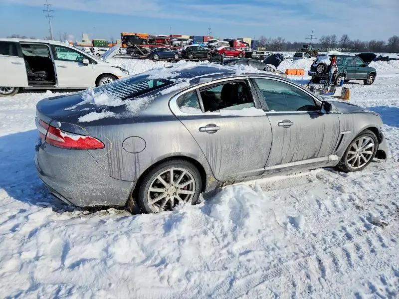 2013 JAGUAR XF   
