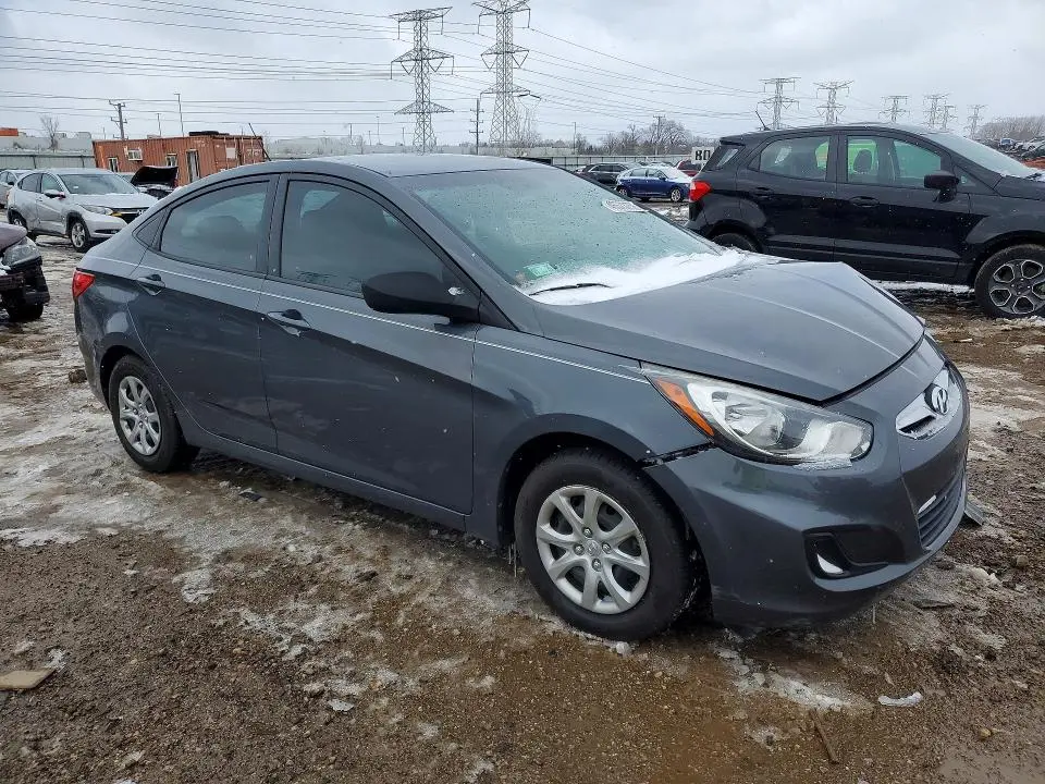 2012 HYUNDAI ACCENT GLS  