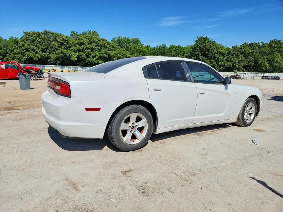 2014 DODGE CHARGER SE  