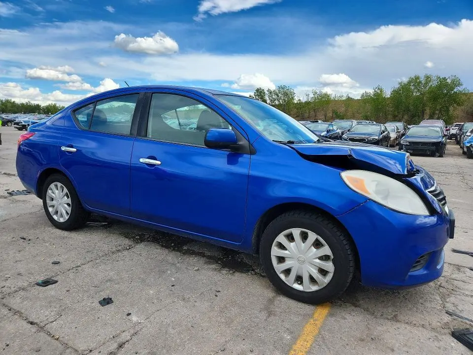 2014 NISSAN VERSA 1.6 SV  