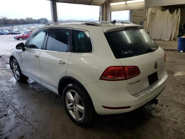2013 VOLKSWAGEN TOUAREG V6  